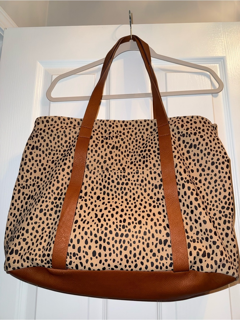 Universal Thread Leopard Print Multi-Compartment Tote Bag Faux Leather Trim